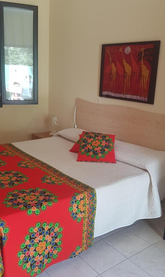 B&B Villa Vittorio Galatone Bagian luar foto