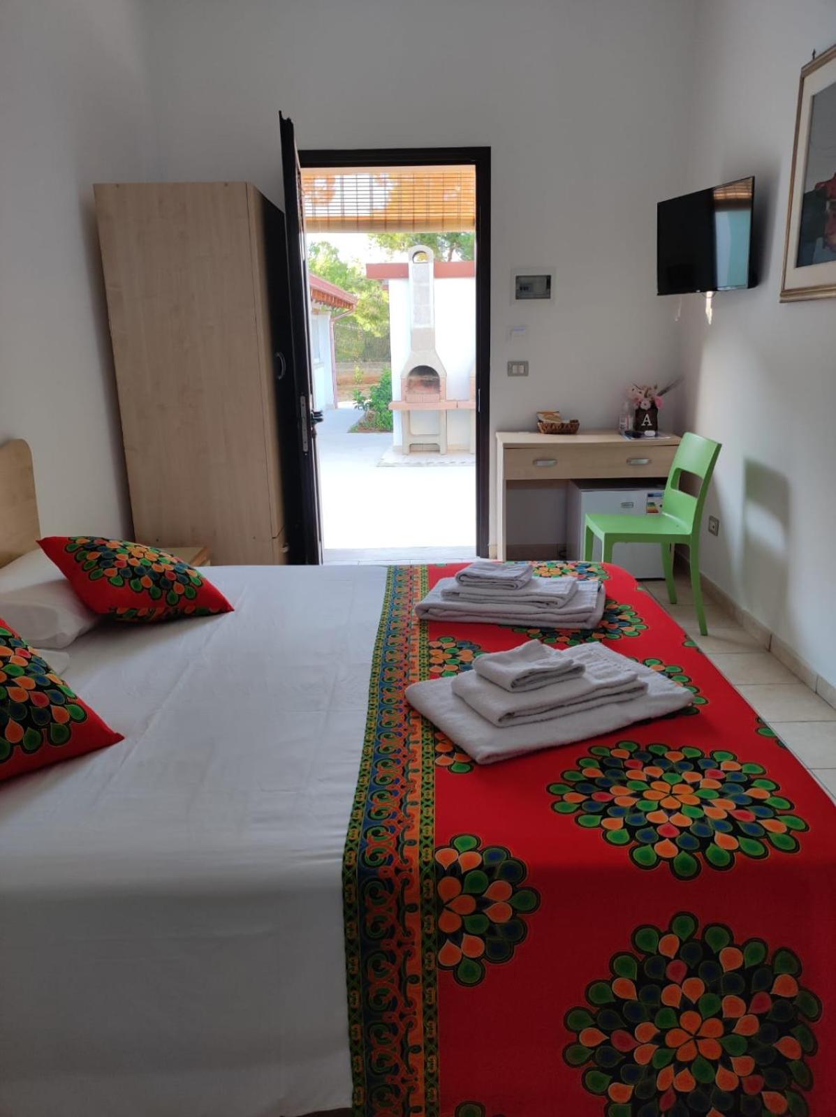 B&B Villa Vittorio Galatone Bagian luar foto