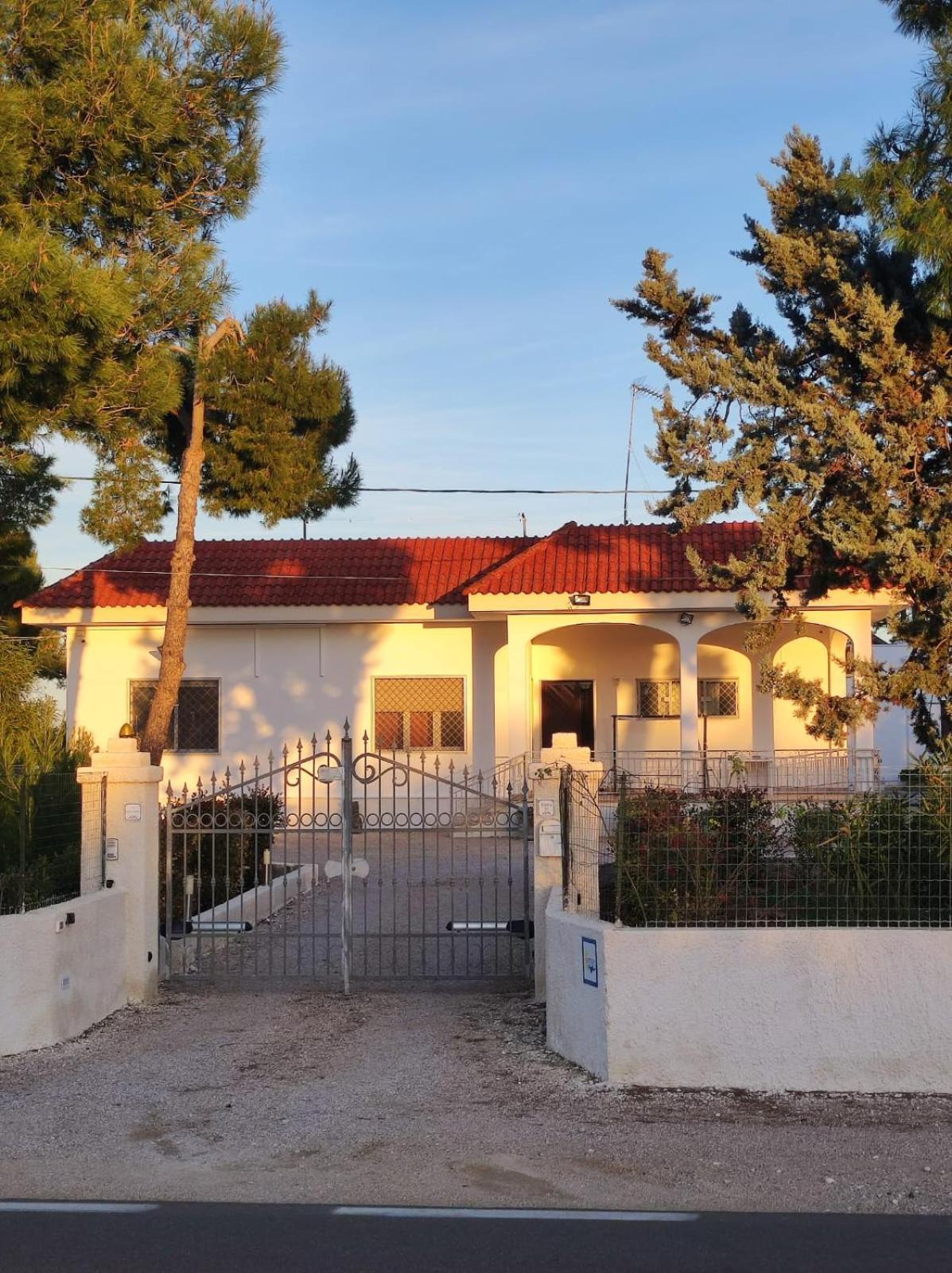 B&B Villa Vittorio Galatone Bagian luar foto